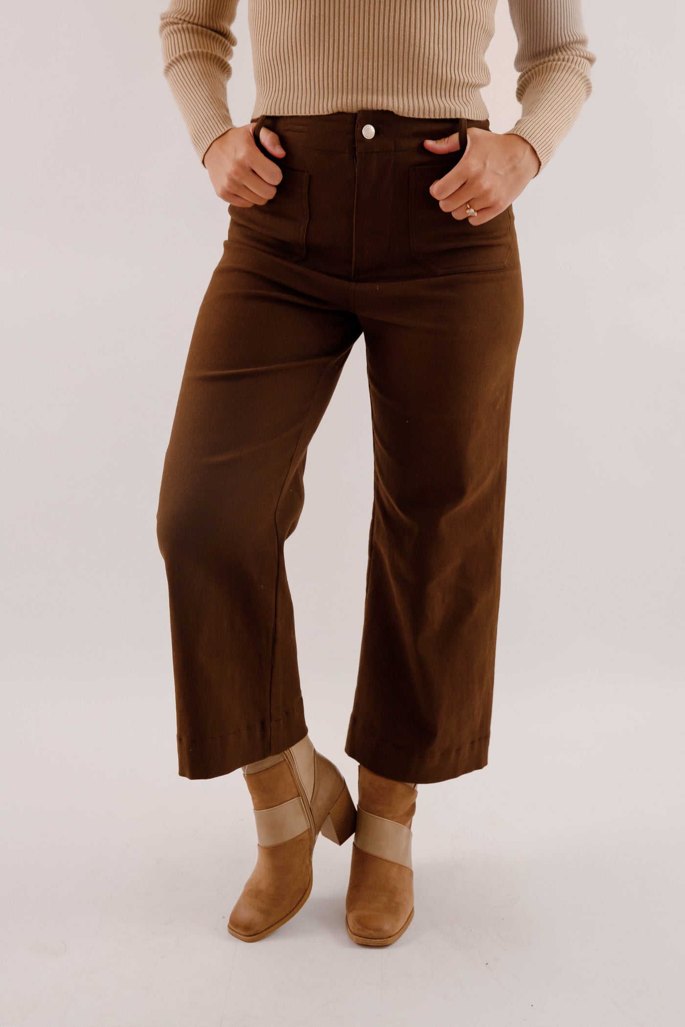 Wide Leg Brown Denim- Women's Front Pocket Jeans- Trendy Style Jeans