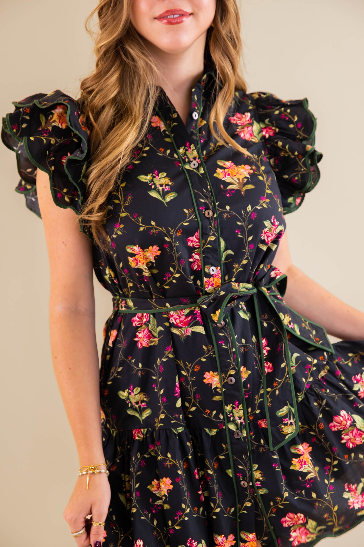 Black Floral Dress- Women's Short Sleeve Floral Dres- Entro Floral Scalloped Dress