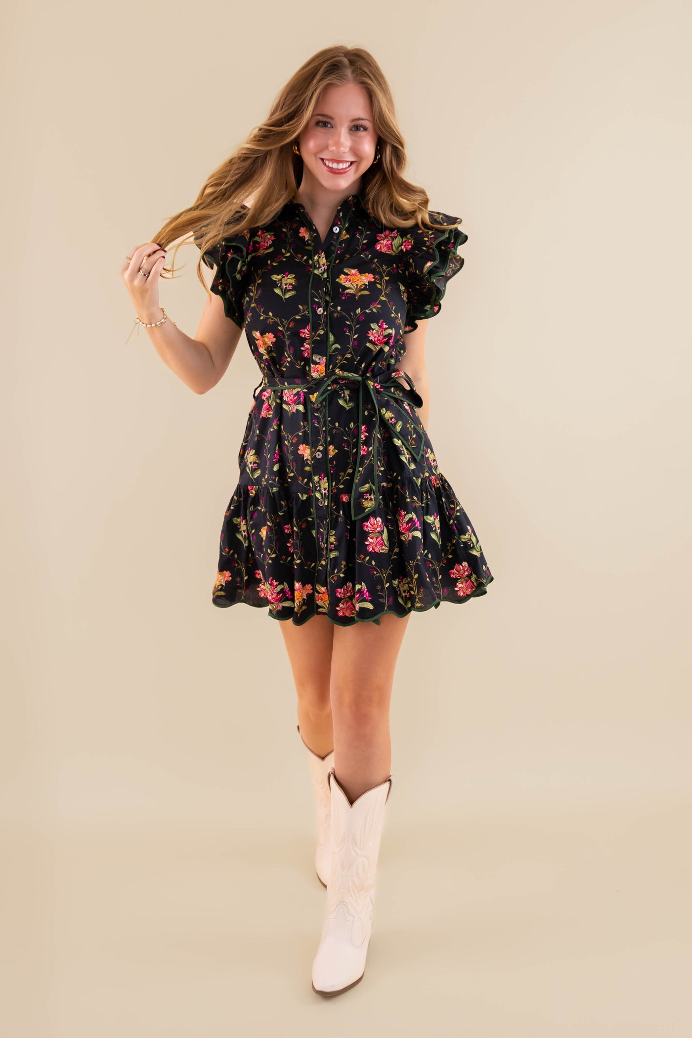 Black Floral Dress- Women's Short Sleeve Floral Dres- Entro Floral Scalloped Dress
