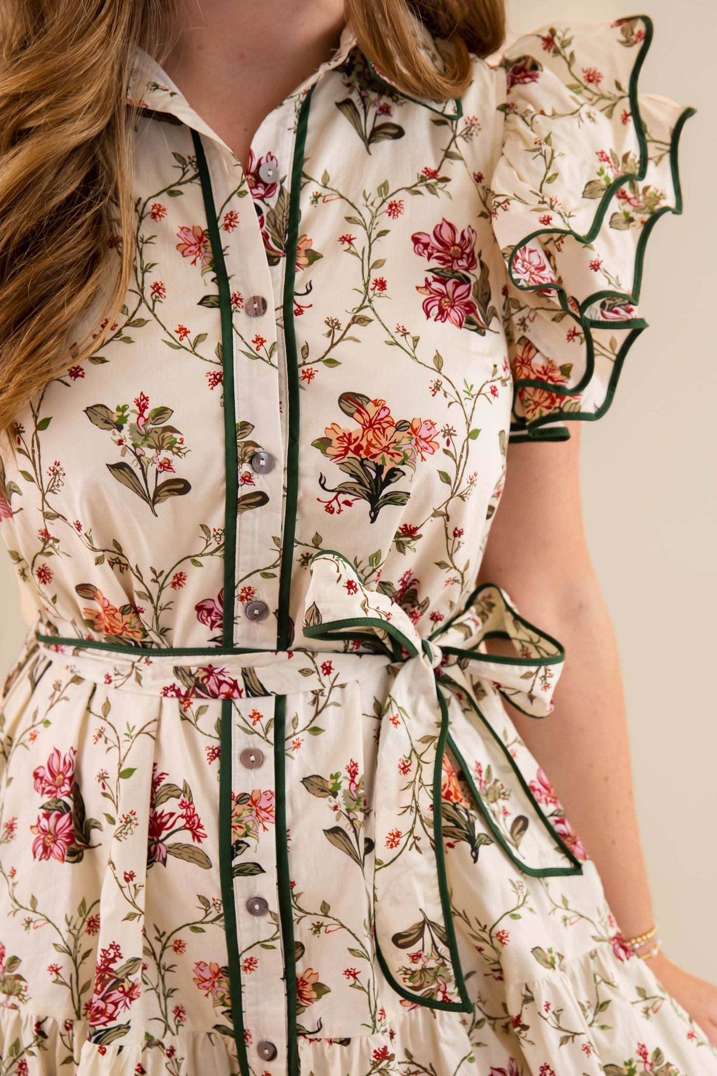 Beige Floral Dress- Women's Short Sleeve Floral Dres- Entro Floral Scalloped Dress