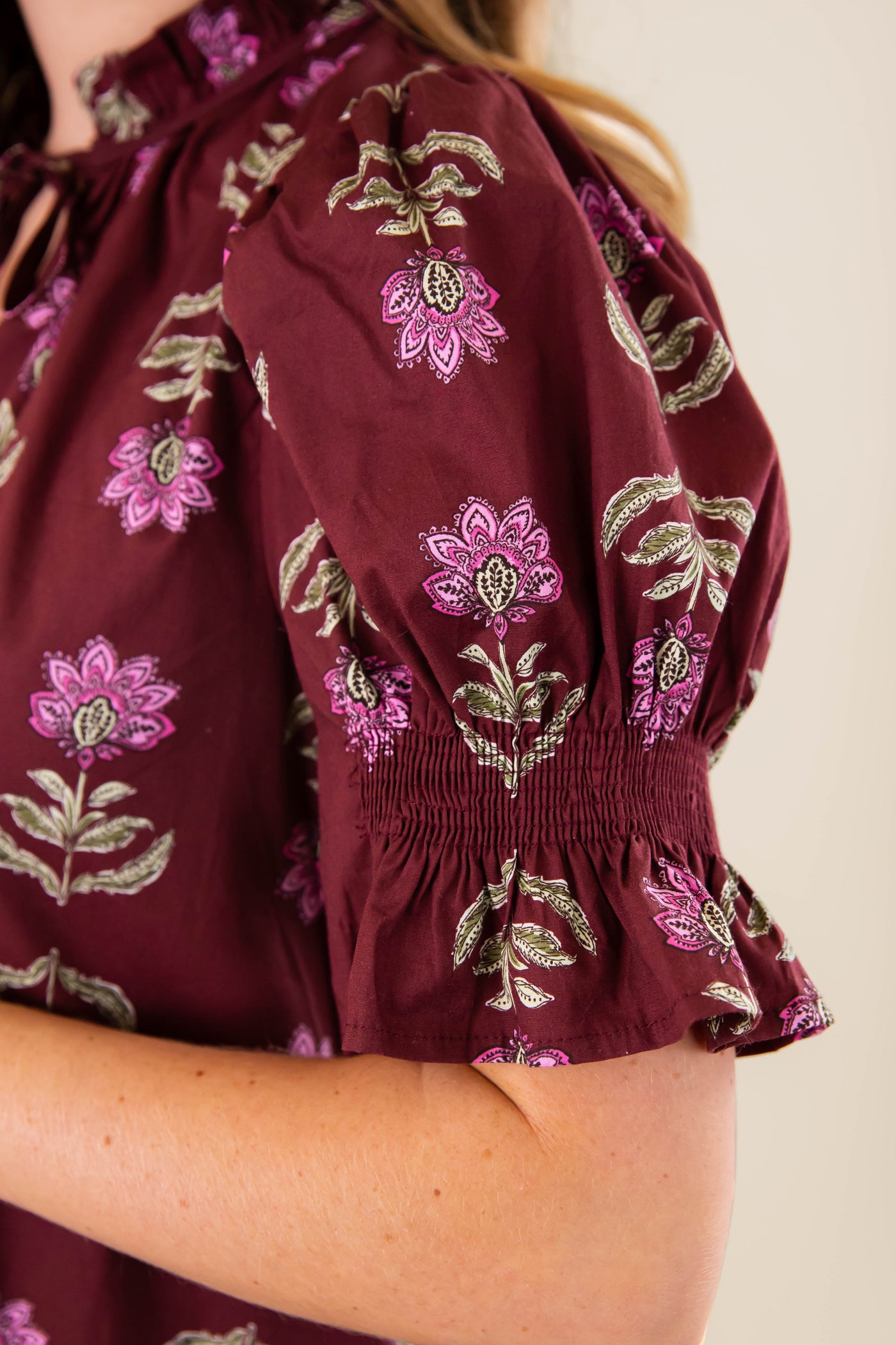 Floral Print Short Sleeve Dress- Women's Burgundy Floral Dress- Entro Floral Dress