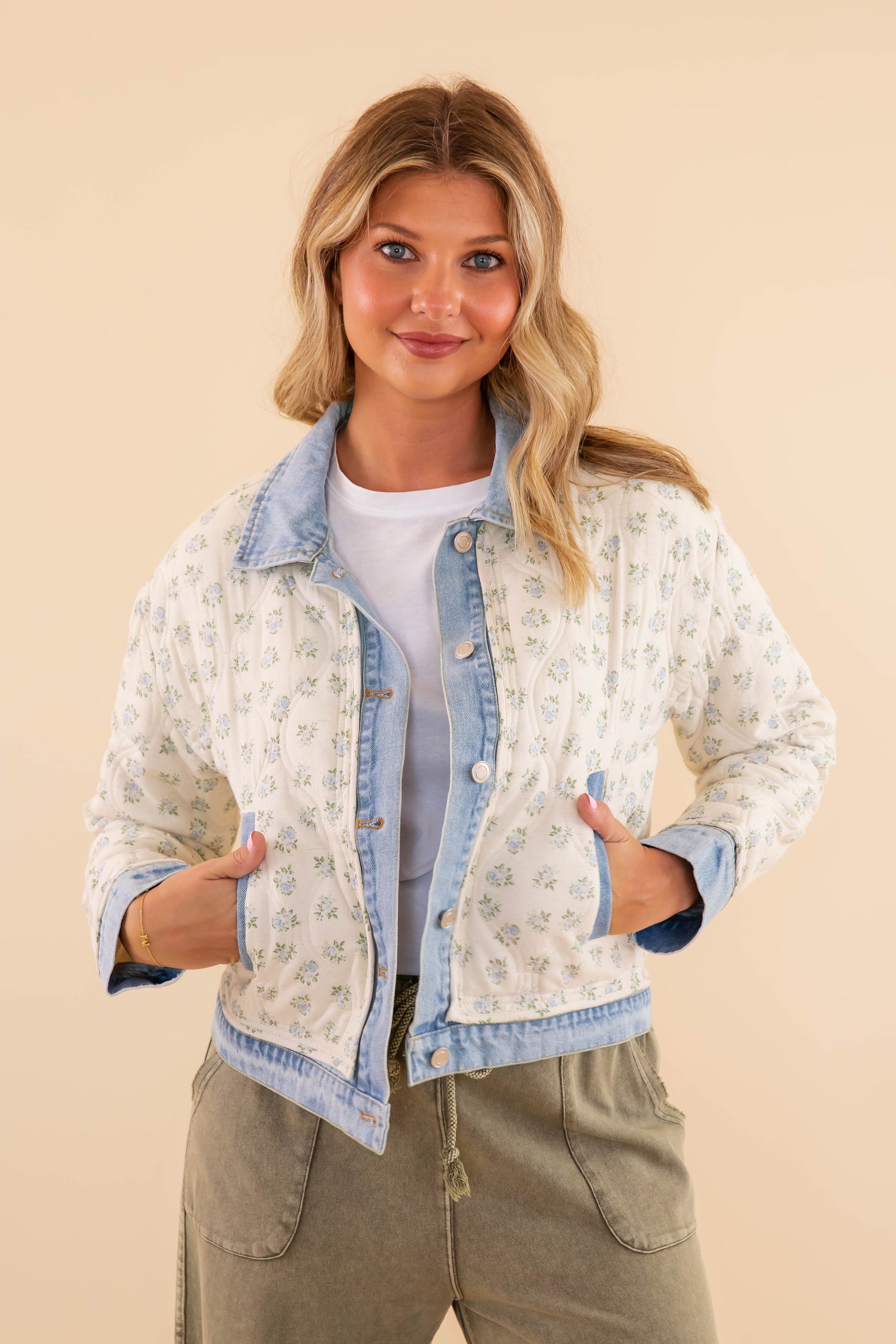 Women's Vintage Floral Denim Jacket- Floral Quilted Jacket- Main Strip Quilted Jacket with Denim Trim