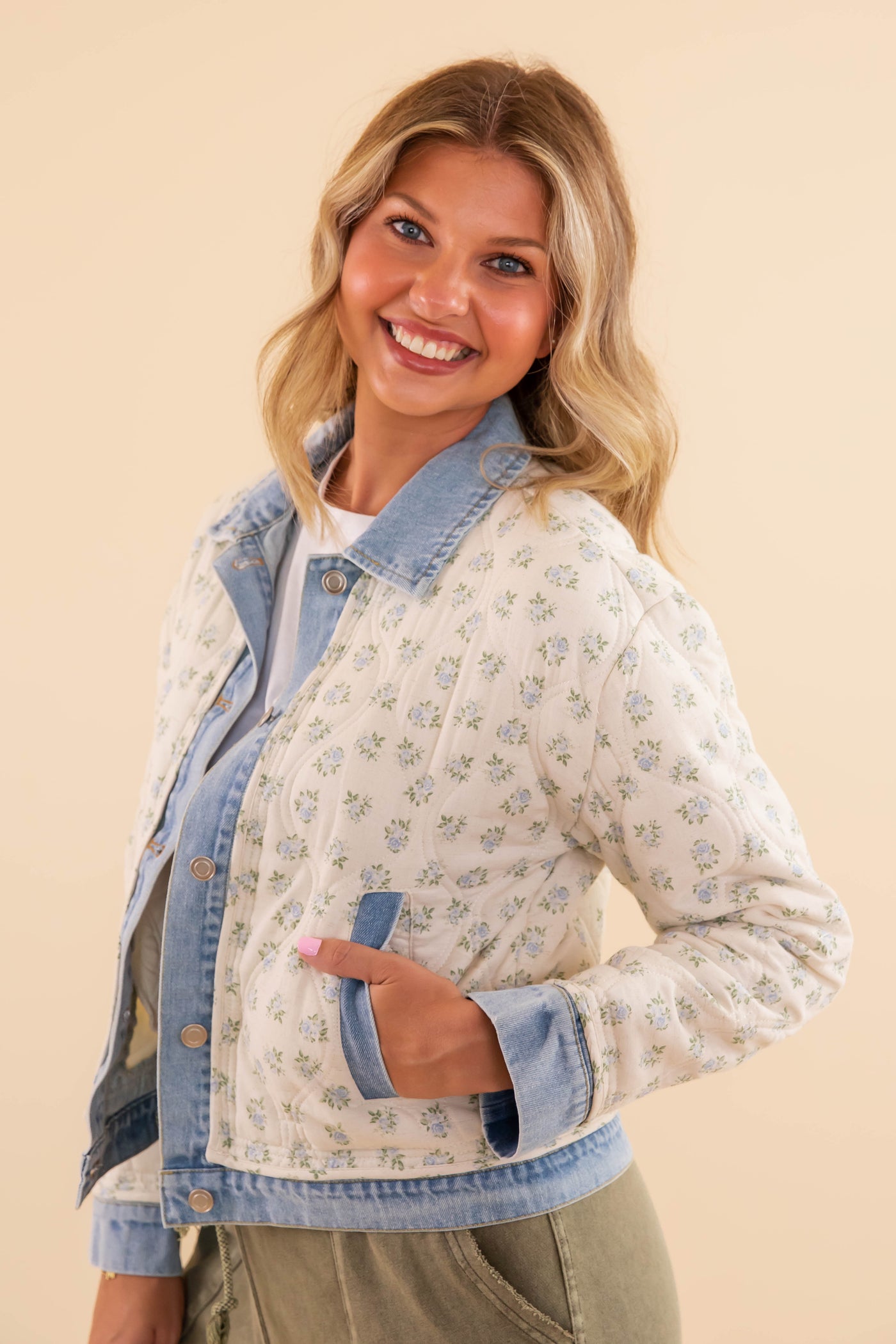 Women's Vintage Floral Denim Jacket- Floral Quilted Jacket- Main Strip Quilted Jacket with Denim Trim