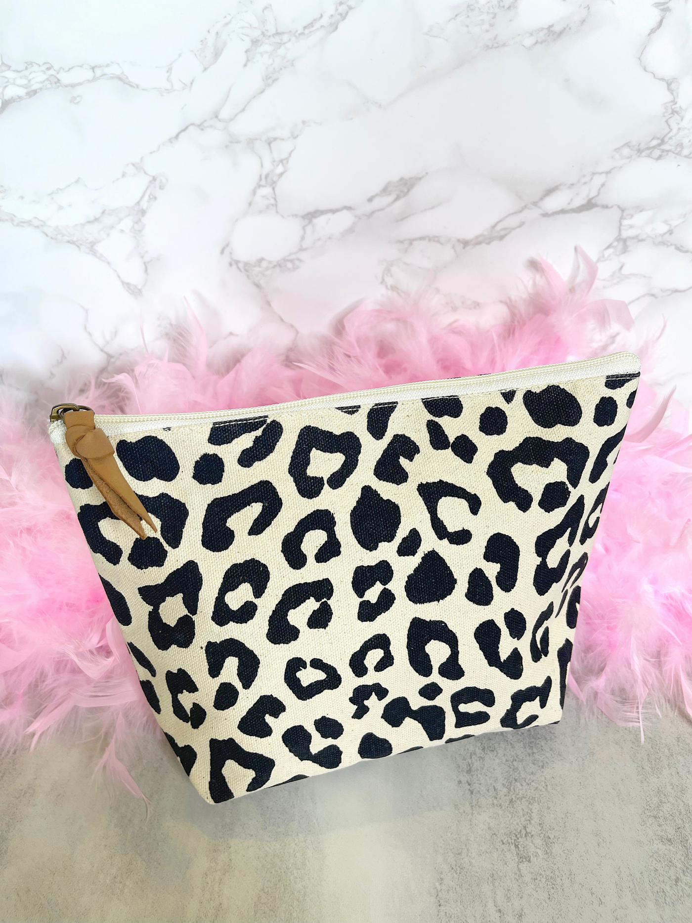 The Essentials Cosmetic Bag-Black